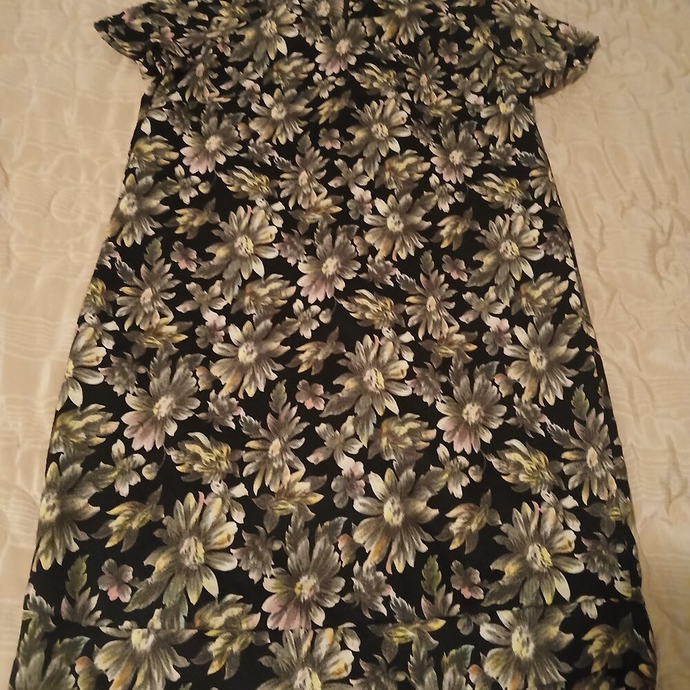 Sans Souci Women's M floral dress